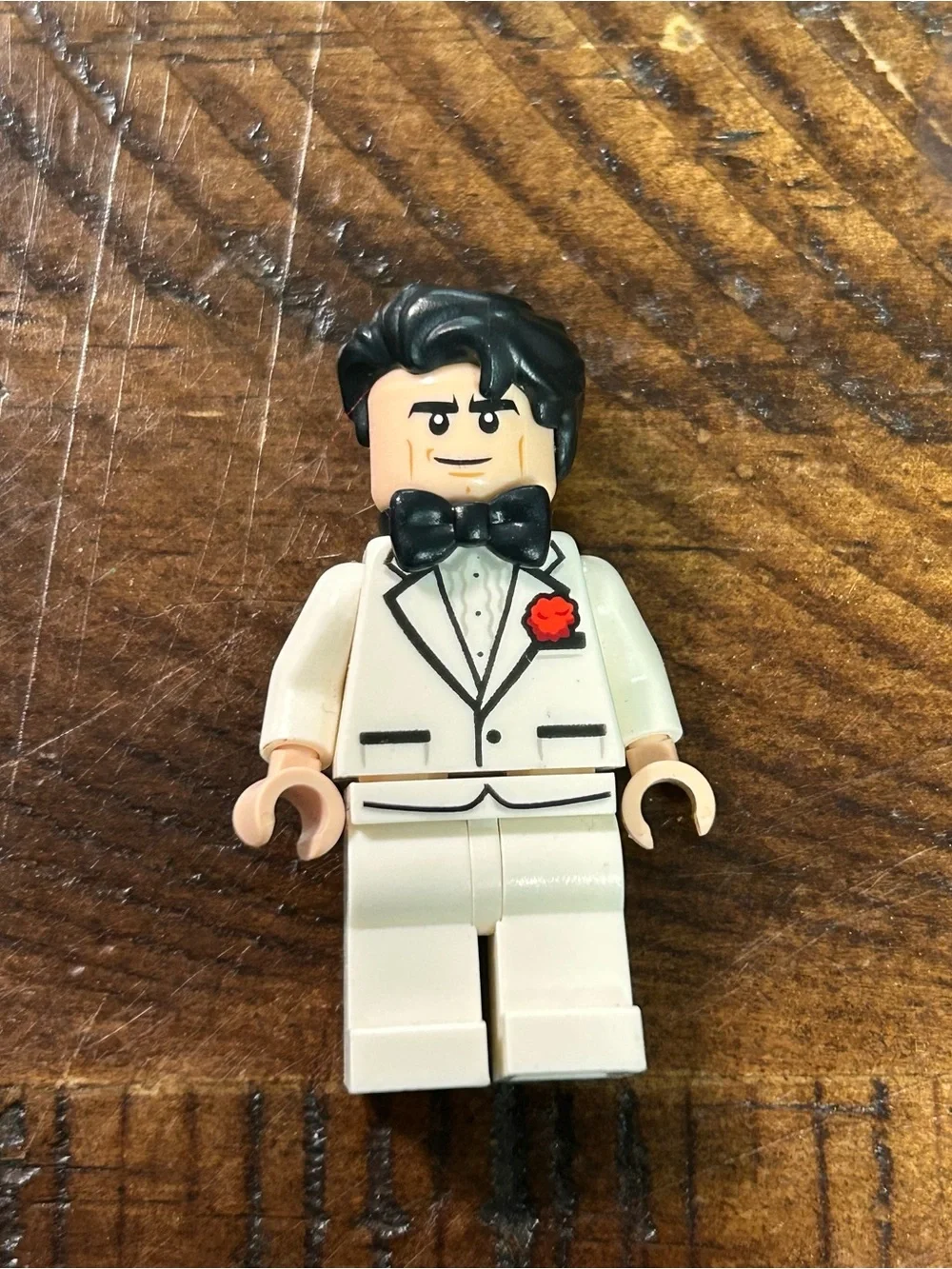 Lego DC Super Heroes Minifigure SH0308 Bruce Wayne White Tuxedo - Picture 1 of 4